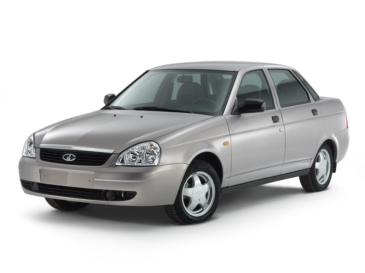 ВАЗ (Lada) Priora (2170) седан 1.6 (16V) MT Люкс (21703-23-043): вид спереди сбоку
