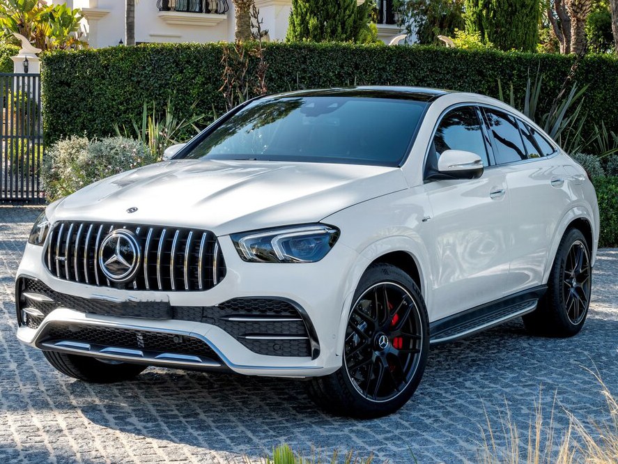 Mercedes-Benz GLE-Класс AMG купе: вид спереди сбоку