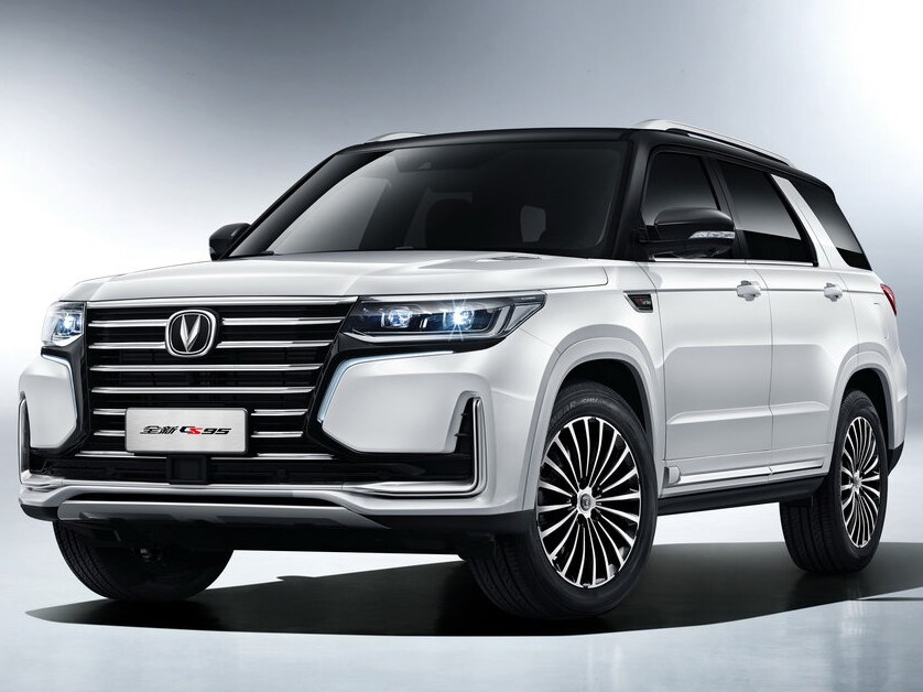 Changan CS95 2.0 4x4 AT DLX: вид спереди сбоку