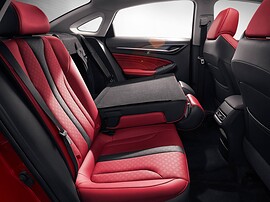 Changan Eado Plus седан 1.4 AT Техно: задний ряд салона