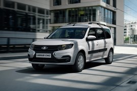 ВАЗ (Lada) Largus CNG: вид спереди сбоку в движении
