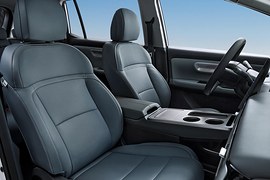 UMO 5: передний ряд сидений