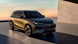 Geely EX5: вид спереди сбоку