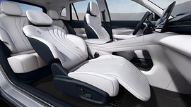 Geely EX5: салон