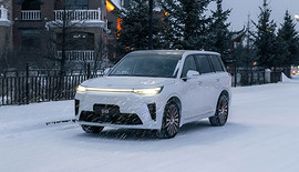 GAC S9: вид спереди сбоку зимой