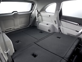 Chevrolet Captiva (I поколение рестайлинг, 2011 - 2013 г.в.): Багажник со сложенными сиденьями третьего ряда