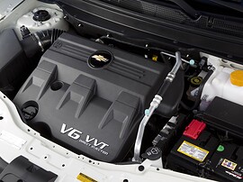 Chevrolet Captiva (I поколение рестайлинг, 2011 - 2013 г.в.): Двигатель под пластиковой крышкой