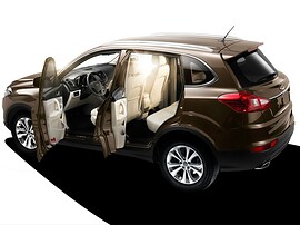 Chery Tiggo 5 2.0 MT Comfort: Все двери открыты, вид сзади в студии