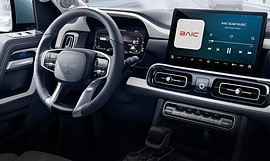 BAIC BJ60: салон, торпедо и руль