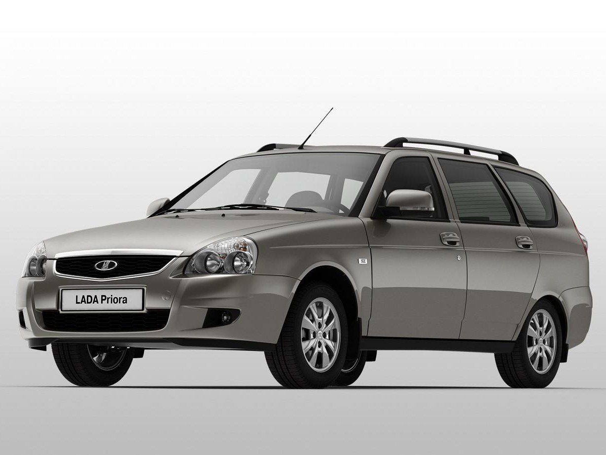 ВАЗ (Lada) Priora (2171) Универсал (I поколение 2-ой рестайлинг, 2013 - 2015 г.в.): вид спереди сбоку