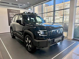 DEEPAL G318: вид спереди сбоку в дилерском центре