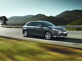 Citroen C4 хэтчбек 5-дв. (II поколение, 2011 - 2015 г.в.): Три четверти спереди на извилистой горной дороге