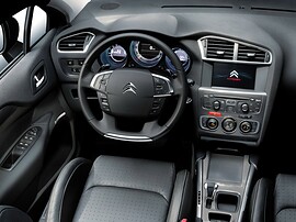 Citroen C4 хэтчбек 5-дв. (II поколение, 2011 - 2015 г.в.): Рулевое колесо и приборная панель