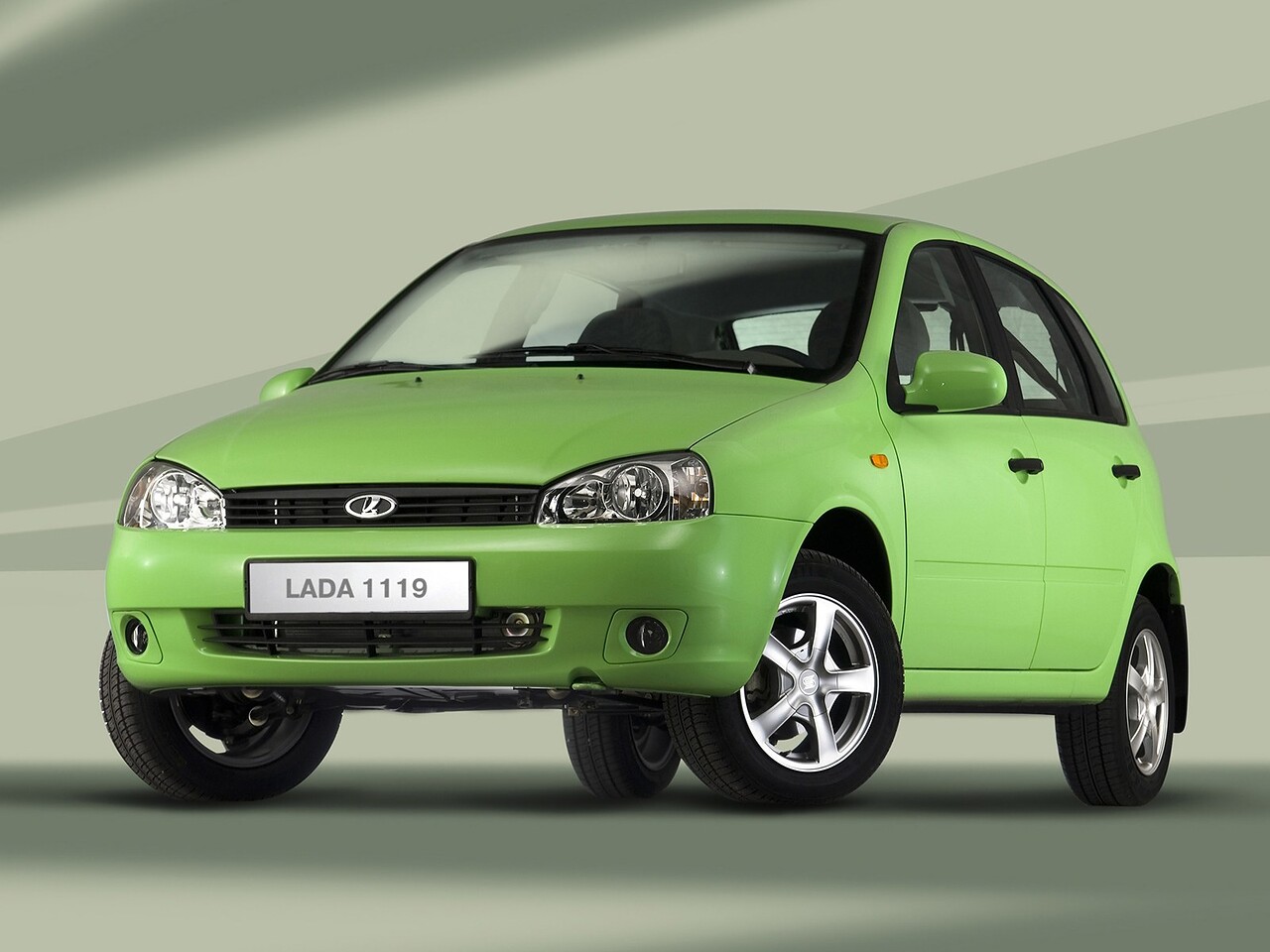 ВАЗ (Lada) Kalina (1119) хэтчбек 5-дв. 1.6 (8V) 2181 MT Норма (11193-40-060): вид спереди сбоку
