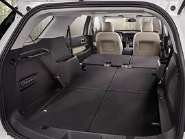Ford Explorer (V поколение рестайлинг, 2015 - 2017 г.в.): Багажник со сложенными сиденьями