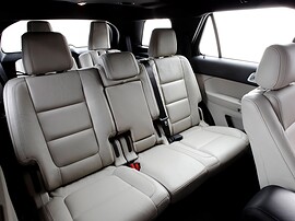 Ford Explorer 3.5 AT Sport: Второй и третий ряд сидений
