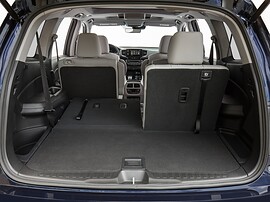 Honda Pilot кроссовер 3.0 AT Lifestyle: Третий ряд со сложенным сиденьем