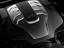 Hyundai Genesis седан 3.0 4x4 AT Business: Крышка двигателя V8