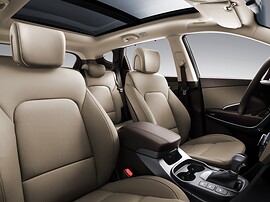 Hyundai Santa Fe (III поколение, 2012 - 2015 г.в.): Салон с панорамной крышей, вид вверх