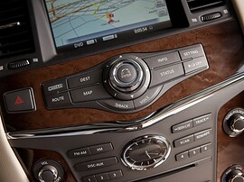 Infiniti QX 5.6 AT