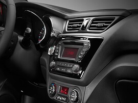 KIA Rio седан (III поколение, 2011 - 2015 г.в.): Крупный план центральной панели