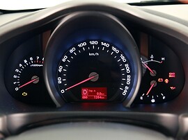 KIA Sportage (III поколение, 2010 - 2014 г.в.): Приборная панель с подсветкой