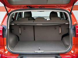 KIA Sportage (III поколение, 2010 - 2014 г.в.): Пустой багажник