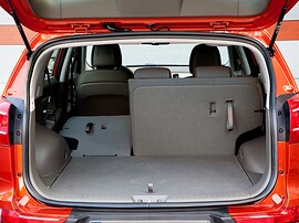 KIA Sportage (III поколение, 2010 - 2014 г.в.): Багажник с одной сложенной секцией