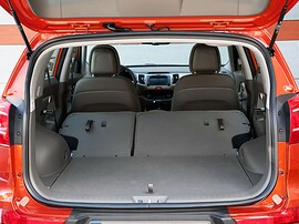 KIA Sportage (III поколение, 2010 - 2014 г.в.): Багажник с полностью сложенным задним рядом