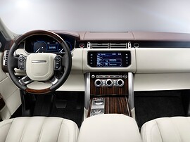 Land Rover Range Rover 3.0 S/C AT Vogue: Передняя часть салона, вид сзади