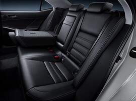 Lexus IS седан 2.0 AT F SPORT Executive: Задний ряд сидений
