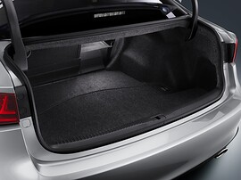 Lexus IS седан 2.0 AT F SPORT Executive: Открытый багажник