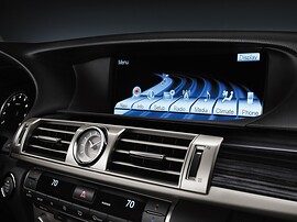 Lexus LS 4.6 AT 460L (Exclusive 5): Крупный план центральной панели