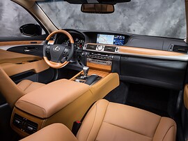 Lexus LS 4.6 AT 460L (Exclusive 5): Салон с заднего сиденья, бежевая кожа