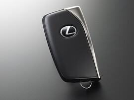 Lexus LS 4.6 AT 460L (Exclusive 5): Ключ-брелок