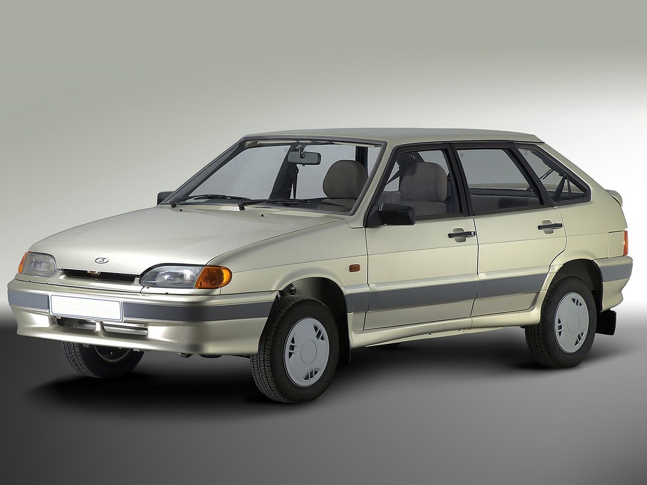 ВАЗ (Lada) Samara (2114) хэтчбек 5-дв. 1.6 (8V) MT Стандарт (21144-40-012): Вид спереди сбоку в студии