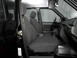 УАЗ Patriot 2.3d MT Comfort: переднее сиденье