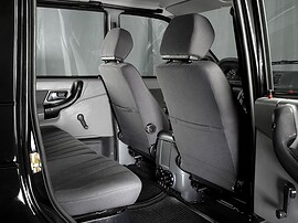 УАЗ Patriot 2.3d MT Comfort: заднее сиденье
