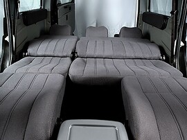 УАЗ Patriot 2.3d MT Comfort: сложенные сиденья