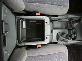 УАЗ Patriot 2.3d MT Comfort: центральная консоль