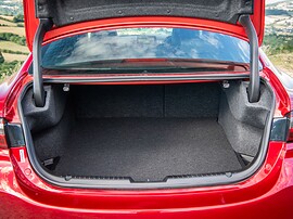 Mazda 6 2.5 AT Noir: багажник