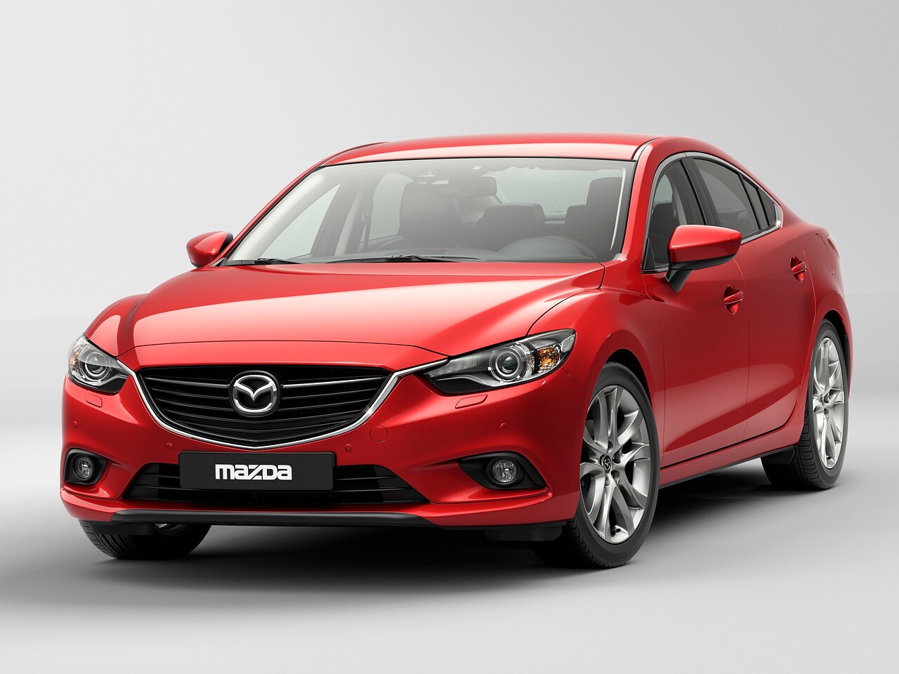 Mazda 6 Седан (III поколение, 2012 - 2015 г.в.): вид спереди сбоку