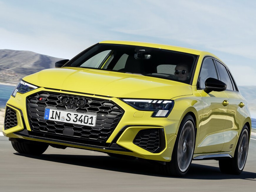 Audi S3 хэтчбек 5-дв.: вид спереди сбоку