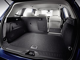Mercedes-Benz B-Класс 1.6 MT 180: Багажник с поднятыми задними сиденьями