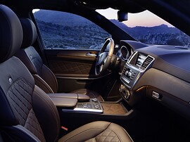 Mercedes-Benz GL-Класс (X166, 2012 - 2015 г.в.): Салон в сумерках