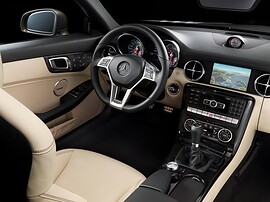 Mercedes-Benz SLK-Класс 1.8 AT 250: Салон с места переднего пассажира