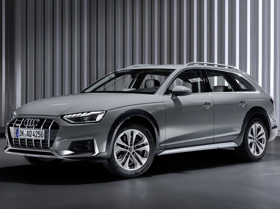 Audi A4 Allroad 2.0 4WD AT Базовая (45 TFSI): вид спереди сбоку