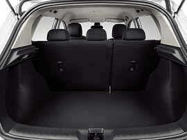 Nissan Tiida хэтчбек 5-дв. (NB17, 2015 - 2016 г.в.): Пустой багажник с поднятыми задними сиденьями