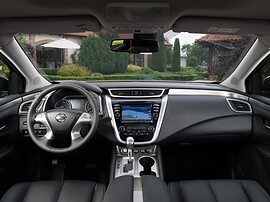 Nissan Murano (III поколение, 2016 - 2022 г.в.): Тёмный салон, вид на панель спереди