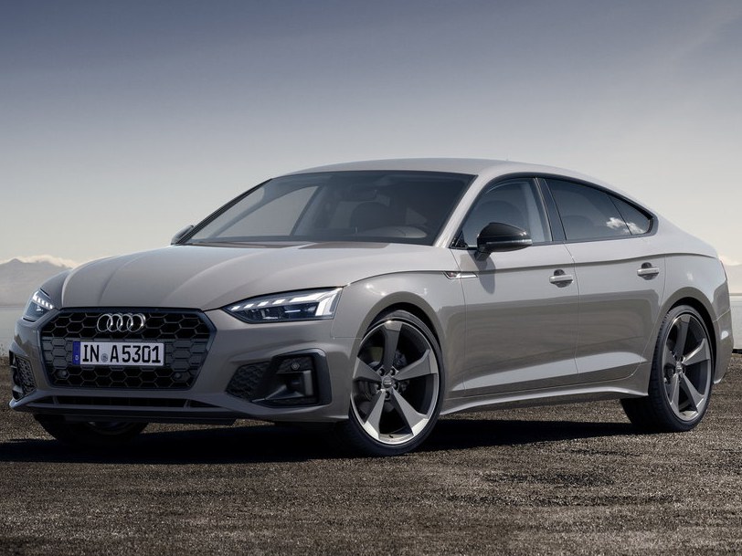 Audi A5 лифтбек 5-дв. 2.0 AT Базовая (35 TFSI): вид спереди сбоку
